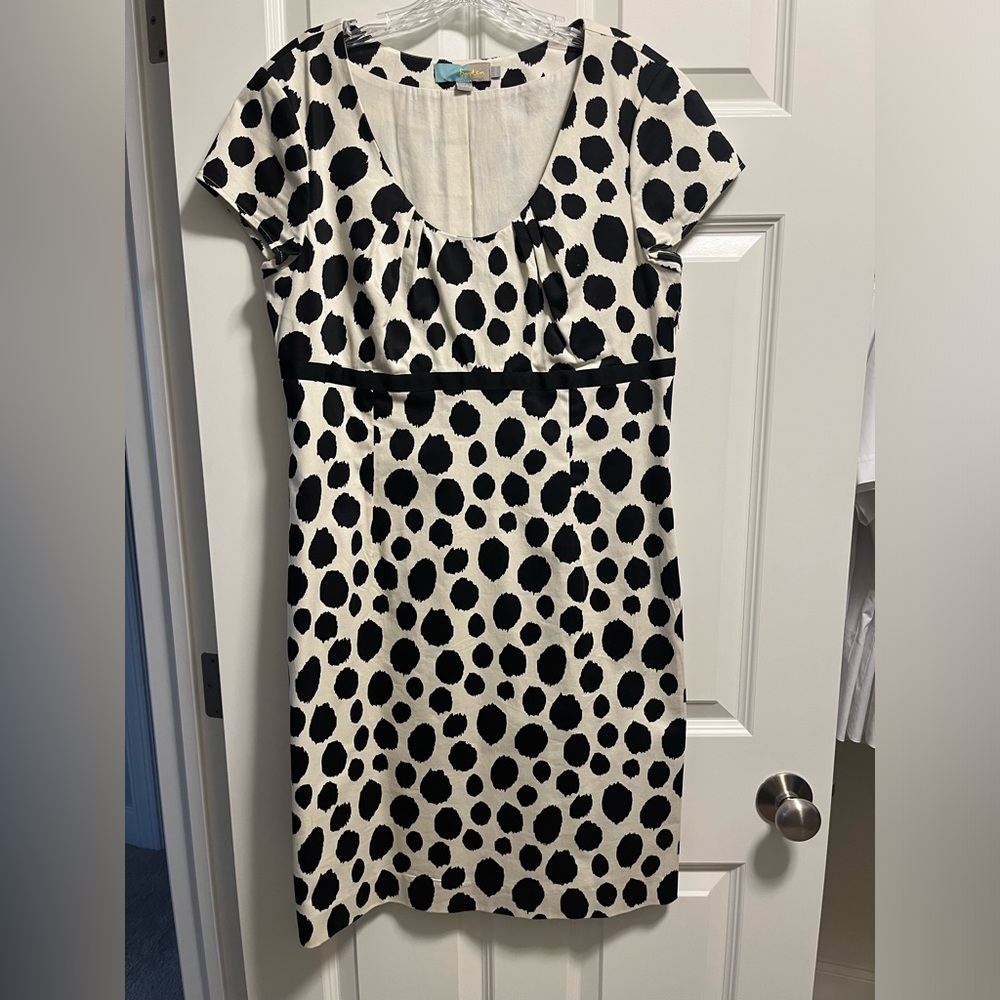 Boden cotton statement dress. Off white/black. Size US 12R